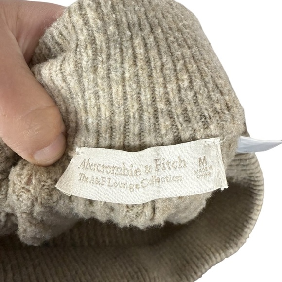 Abercrombie & Fitch Women’s Lounge Collection Wool Knit Shorts Tan Size M - Picture 6 of 6